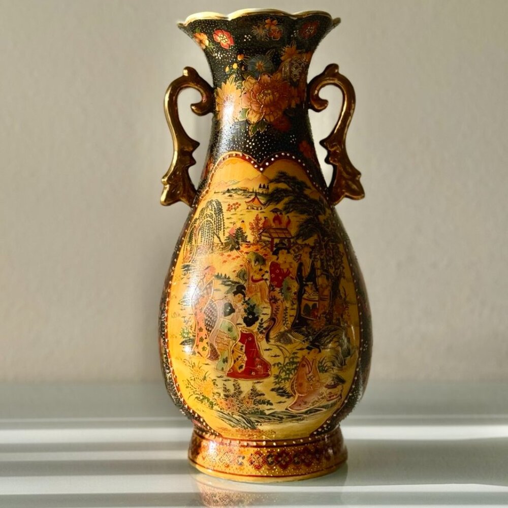 Rare Antique Decorative Vase in Moriage Technique,Made in China